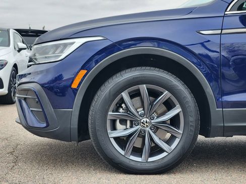 Used 2024 Volkswagen Tiguan SE image 9