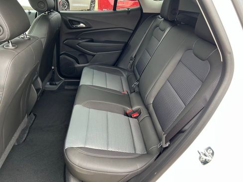 New 2026 Chevrolet Trax LT w/ LT Convenience Package FWD image 19