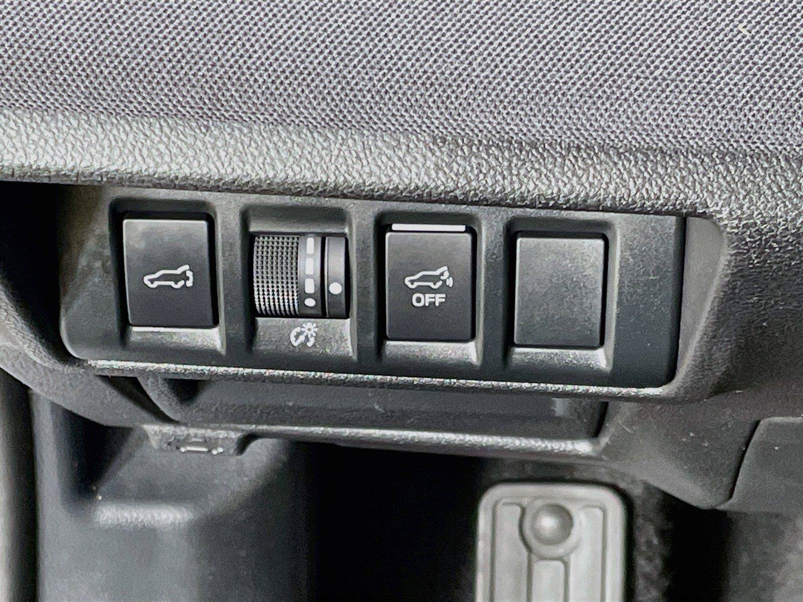 Used 2024 Subaru Outback Premium AWD/4WD image 14