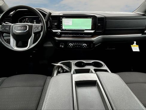 Used 2024 GMC Sierra 1500 Elevation image 8