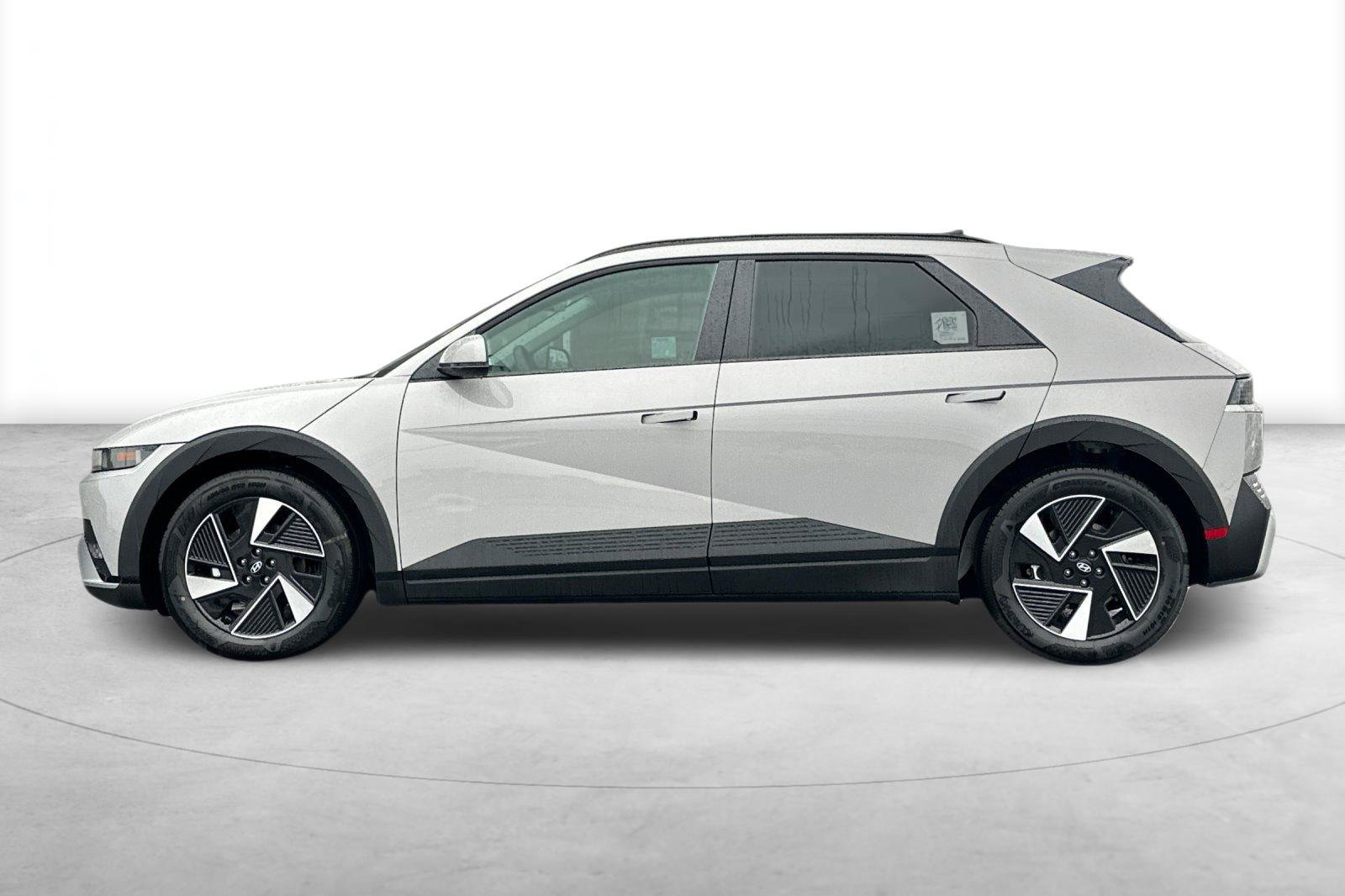 New 2027 Hyundai Ioniq 5 SEL RWD image 3