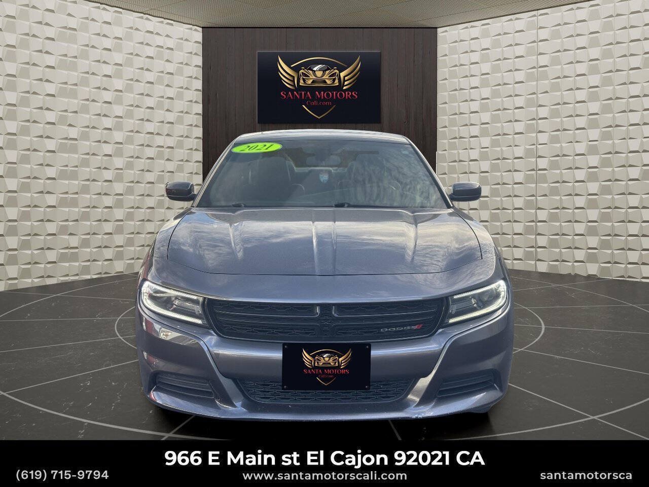 Used 2021 Dodge Charger SXT w/ Leather Interior Group RWD image 3