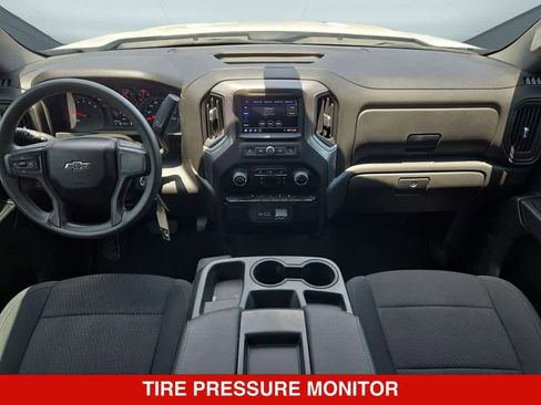 Used 2022 Chevrolet Silverado 1500 Custom Trail Boss AWD/4WD image 14