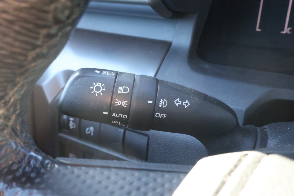 Used 2024 Toyota Tacoma SR5 AWD/4WD image 23
