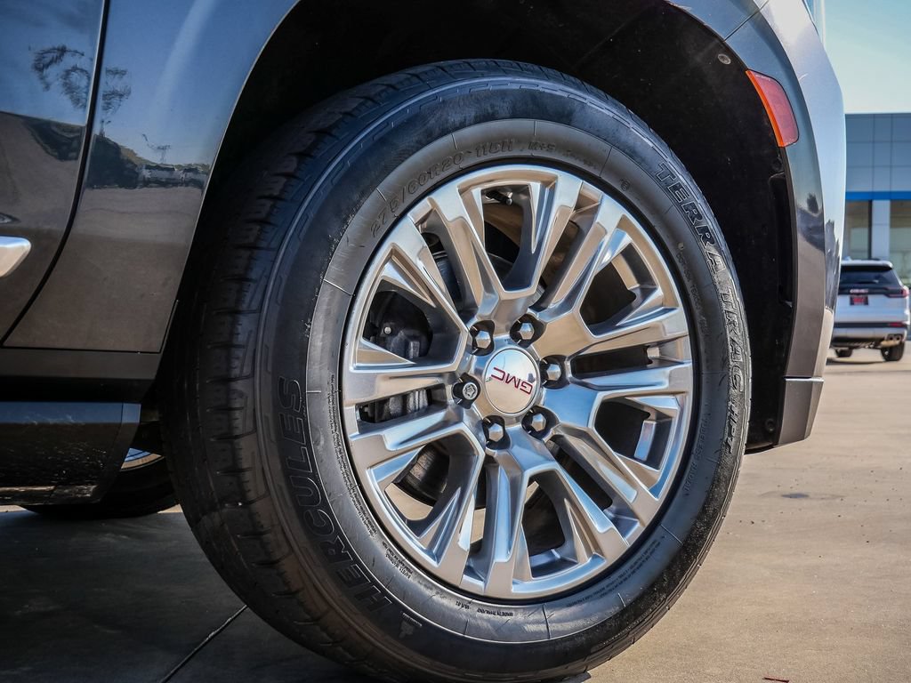 Used 2021 GMC Yukon Denali w/ Denali Premium Package RWD image 9
