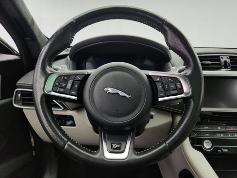 Used 2020 Jaguar F-PACE SVR AWD/4WD image 14