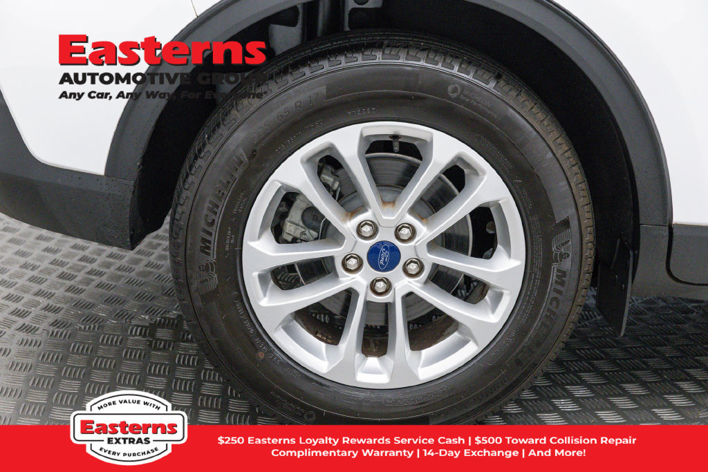 Used 2022 Ford Escape SE FWD image 31