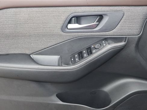 Certified 2023 Nissan Rogue SV AWD/4WD image 16