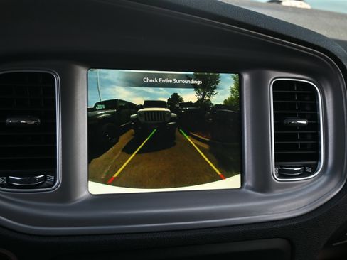 Used 2023 Dodge Charger SXT RWD image 21