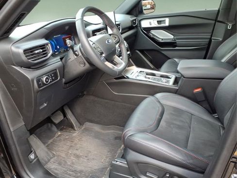 Used 2024 Ford Explorer ST w/ Equipment Group 401A AWD/4WD image 11