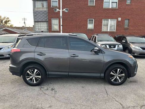 Used 2016 Toyota RAV4 XLE image 4
