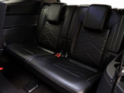 Used 2024 Volkswagen Atlas SE image 12