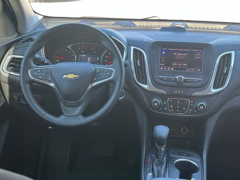 Used 2023 Chevrolet Equinox LT image 20