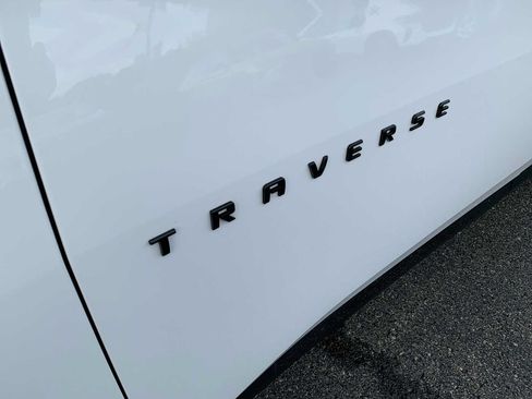 Certified 2023 Chevrolet Traverse RS w/ LPO, Floor Liner Package AWD/4WD image 31