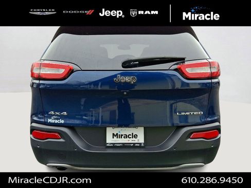 Certified 2018 Jeep Cherokee Limited image 5