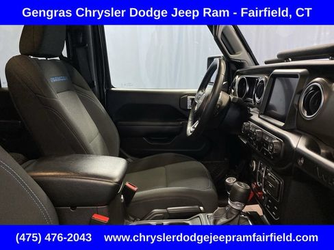Certified 2022 Jeep Wrangler Unlimited Rubicon 4xe w/ Cold Weather Group AWD/4WD image 43