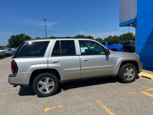 Used 2005 Chevrolet TrailBlazer LT AWD/4WD image 3