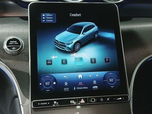 Used 2023 Mercedes-Benz GLC 300 4MATIC w/ Exclusive Trim Package image 27