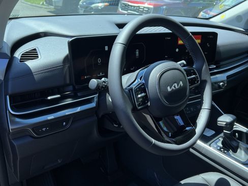 New 2026 Kia Carnival SX FWD image 20