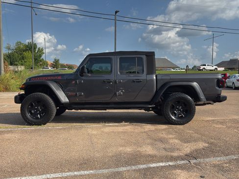 Used 2023 Jeep Gladiator Mojave w/ Trailer Tow Package AWD/4WD image 8