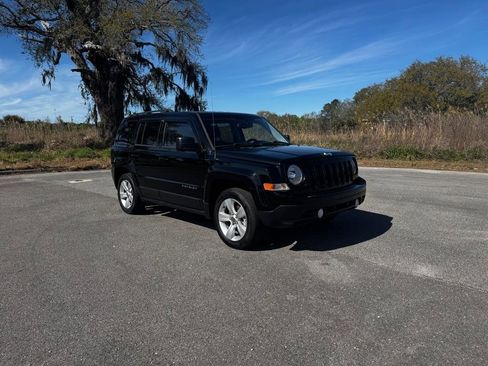Used 2017 Jeep Patriot Latitude image 7