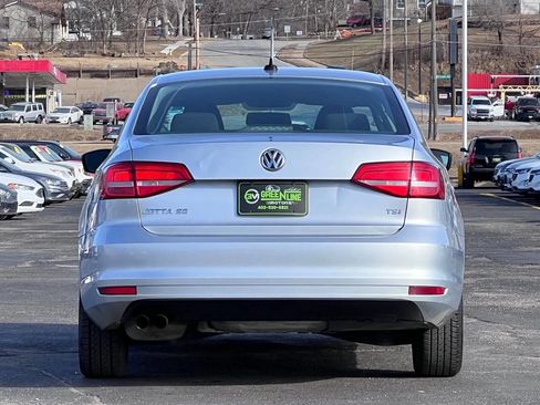 Used 2015 Volkswagen Jetta SE image 6