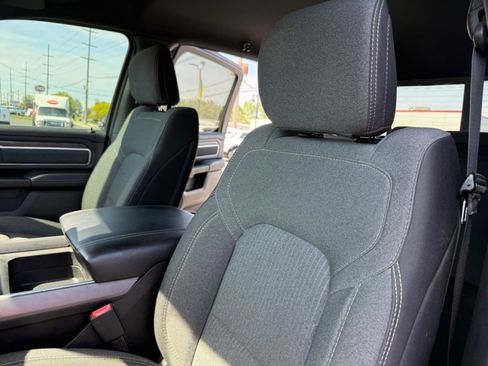 Used 2019 RAM 1500 Big Horn AWD/4WD image 28