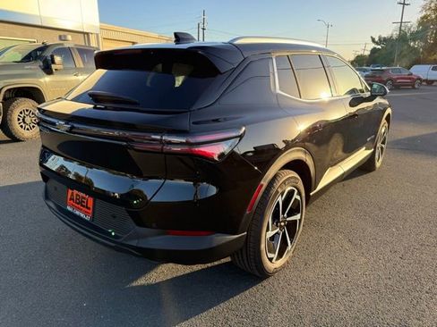 New 2026 Chevrolet Equinox EV LT FWD image 7