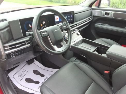 Used 2025 Hyundai Santa Fe SEL FWD image 27