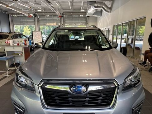 Used 2020 Subaru Forester Touring AWD/4WD image 11