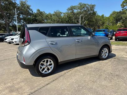 Used 2024 Kia Soul LX w/ Option Group 015