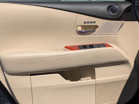 Used 2010 Lexus RX 350 AWD image 9