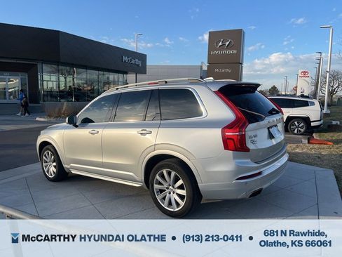 Used 2016 Volvo XC90 T6 Momentum w/ Momentum Plus Package image 9