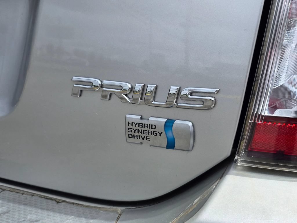 Used 2005 Toyota Prius w/ Pkg 6 FWD image 14