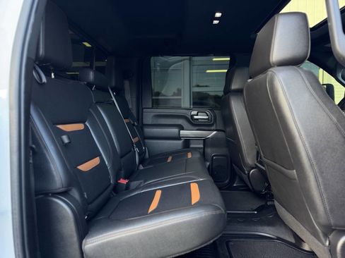 Used 2021 GMC Sierra 2500 AT4 w/ AT4 Premium Plus Package AWD/4WD image 42