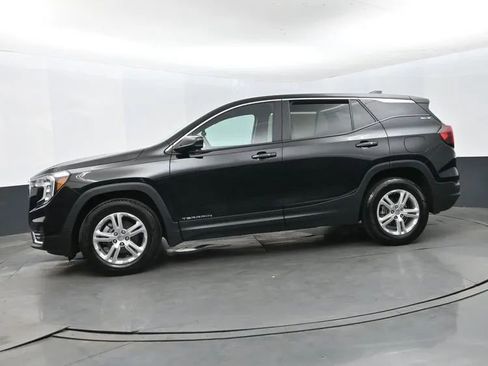 Used 2024 GMC Terrain SLE FWD image 5