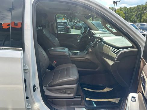 Used 2018 GMC Yukon Denali w/ Denali Ultimate Package AWD/4WD image 16