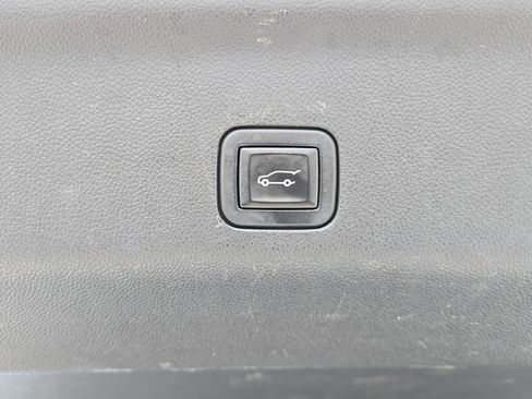 Used 2023 Chevrolet Tahoe RST image 14