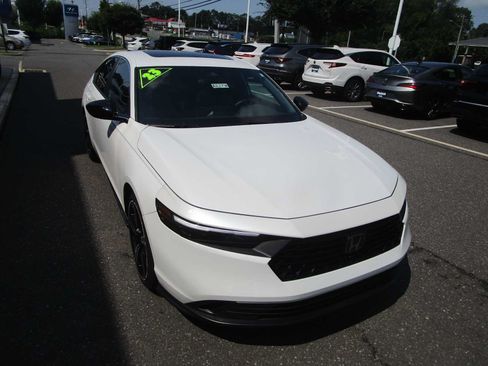 Used 2023 Honda Accord Sport image 4