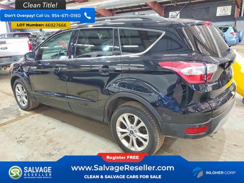 Used 2018 Ford Escape SE FWD image 3