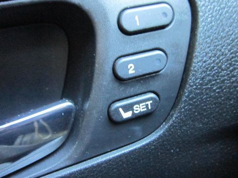 Used 2016 Honda Pilot Touring image 26