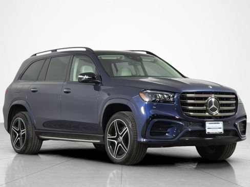 Used 2026 Mercedes-Benz GLS 450 4MATIC image 7