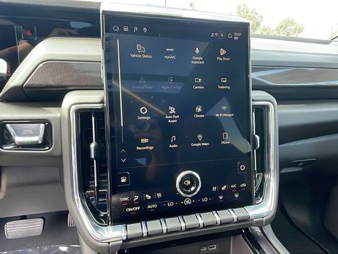 New 2026 GMC Yukon Elevation w/ Elevation Premium Package AWD/4WD image 22