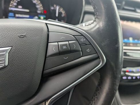 Used 2018 Cadillac XT5 Luxury w/ Driver Awareness Package image 19