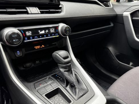 Used 2019 Toyota RAV4 XLE image 24