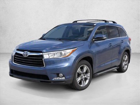 Used 2015 Toyota Highlander Limited Platinum AWD/4WD image 28