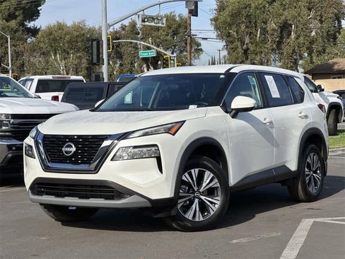 Used 2023 Nissan Rogue SV image 8