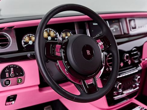 Used 2024 Rolls-Royce Phantom Sedan w/ The Phantom Package RWD image 45