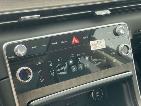 New 2026 Genesis GV80 2.5T Prestige image 17