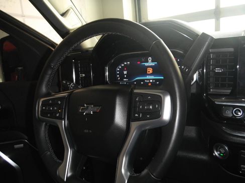 Used 2024 Chevrolet Silverado 2500 LTZ w/ LTZ Plus Package image 9